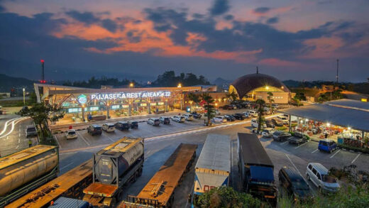 Rest Area Tol Semarang - Surabaya