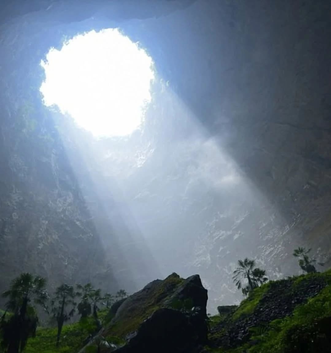 sinkhole raksasa