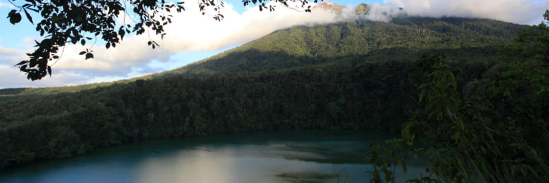 Legenda Danau Tolire