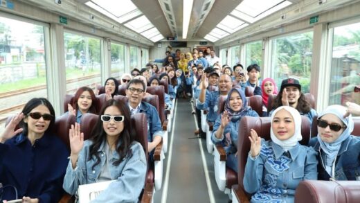 jumlah penumpang kereta 2025