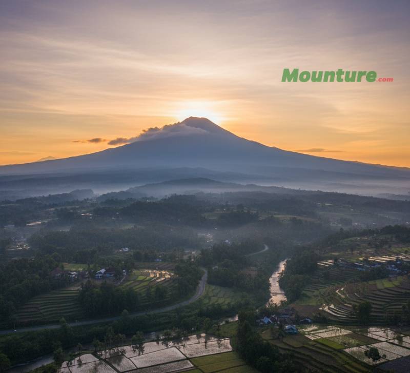Gunung Sumbing