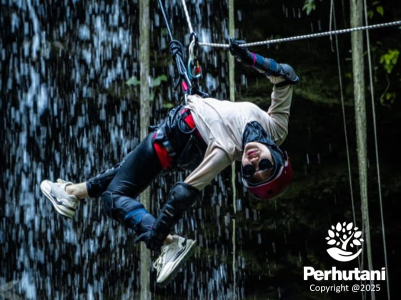 Canyonering di Air Terjun Widuri Grobogan