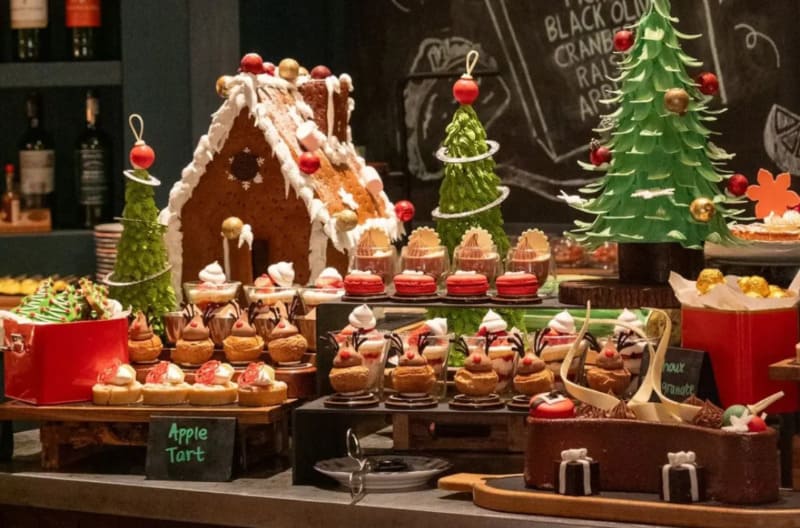 Christmas Dinner di District 8 SCBD