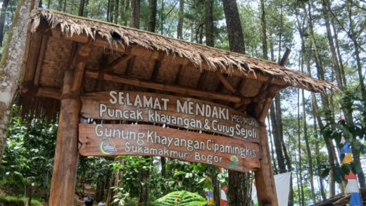Puncak Khayangan Cipamingkis