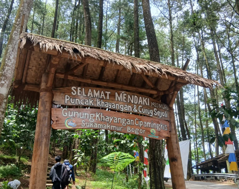 Puncak Khayangan Cipamingkis