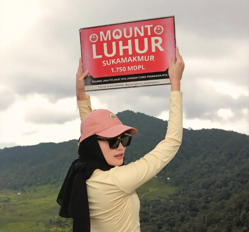 Gunung Luhur Bogor