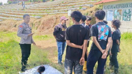 Pendaki Ilegal Gunung Singgalang