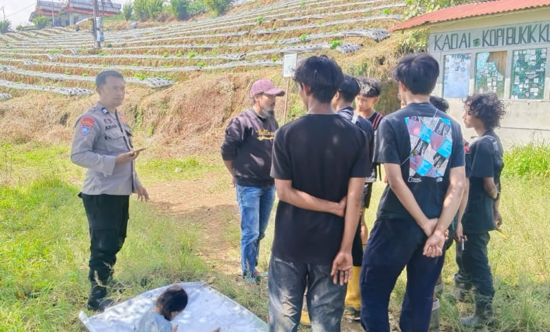 Pendaki Ilegal Gunung Singgalang