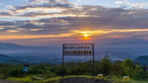 Gunung Galunggung Tasikmalaya