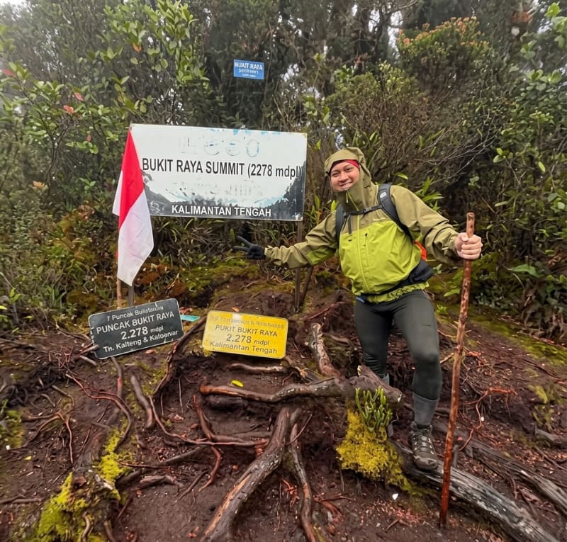 Puncak Bukit Raya