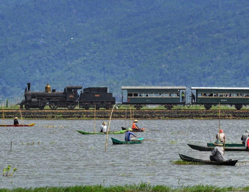 Kereta Wisata Heritage Ambarawa
