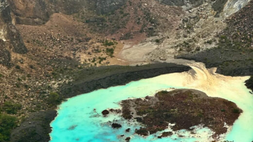 Kawah Gunung Ciremai