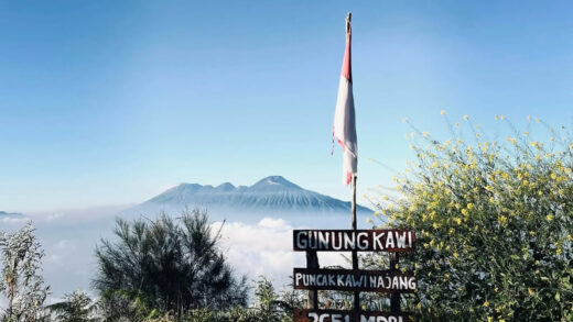 Gunung Kawinajang