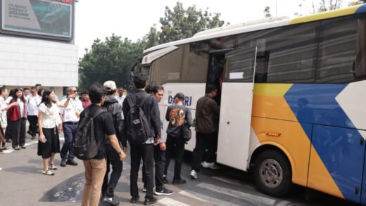 Bus DAMRI Bekasi Bandara Soekarno-Hatta