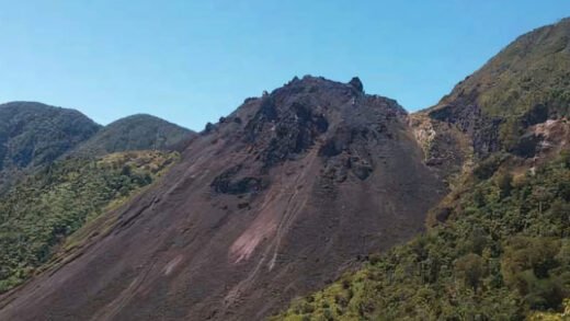 Gunung Anak Ranakah