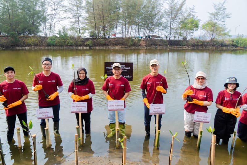 Suzuki Tanam Mangrove